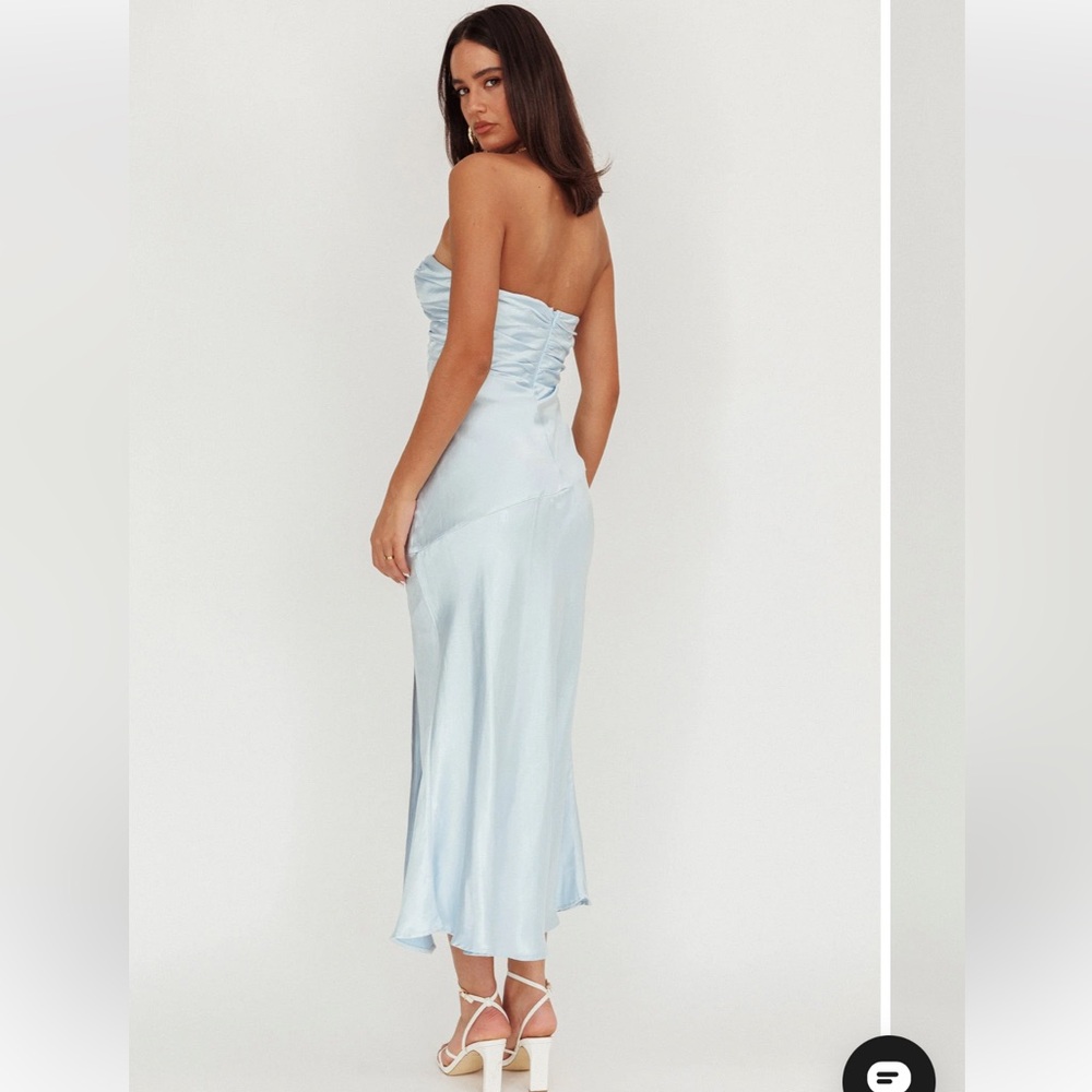 Selfie Leslie. Blaise Asymmetric Neckline Maxi Dress Blue. Size M. NWT. - Picture 2 of 4